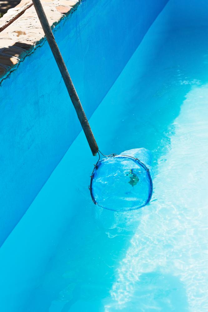 Expert pool maintenance for crystal-clear water